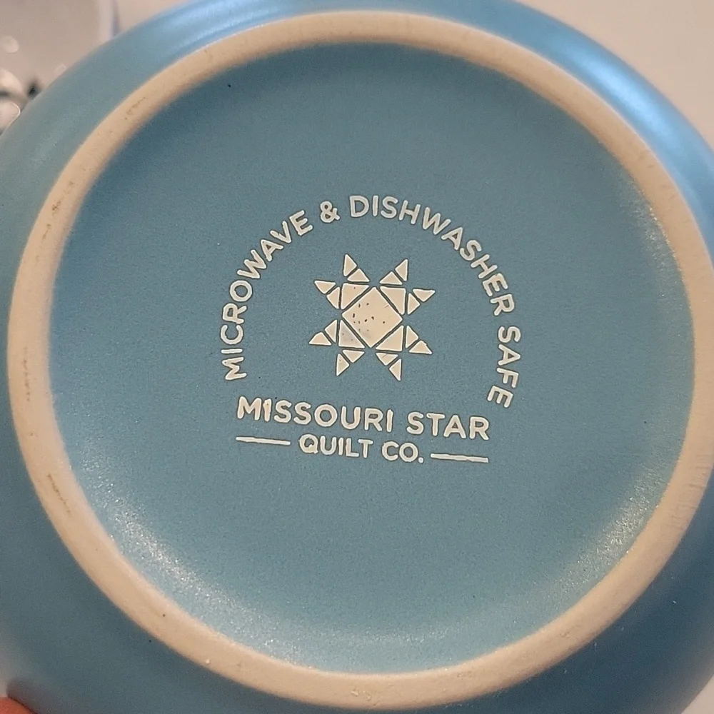 Missouri Star Quilt CO Measuring Bowl Set.